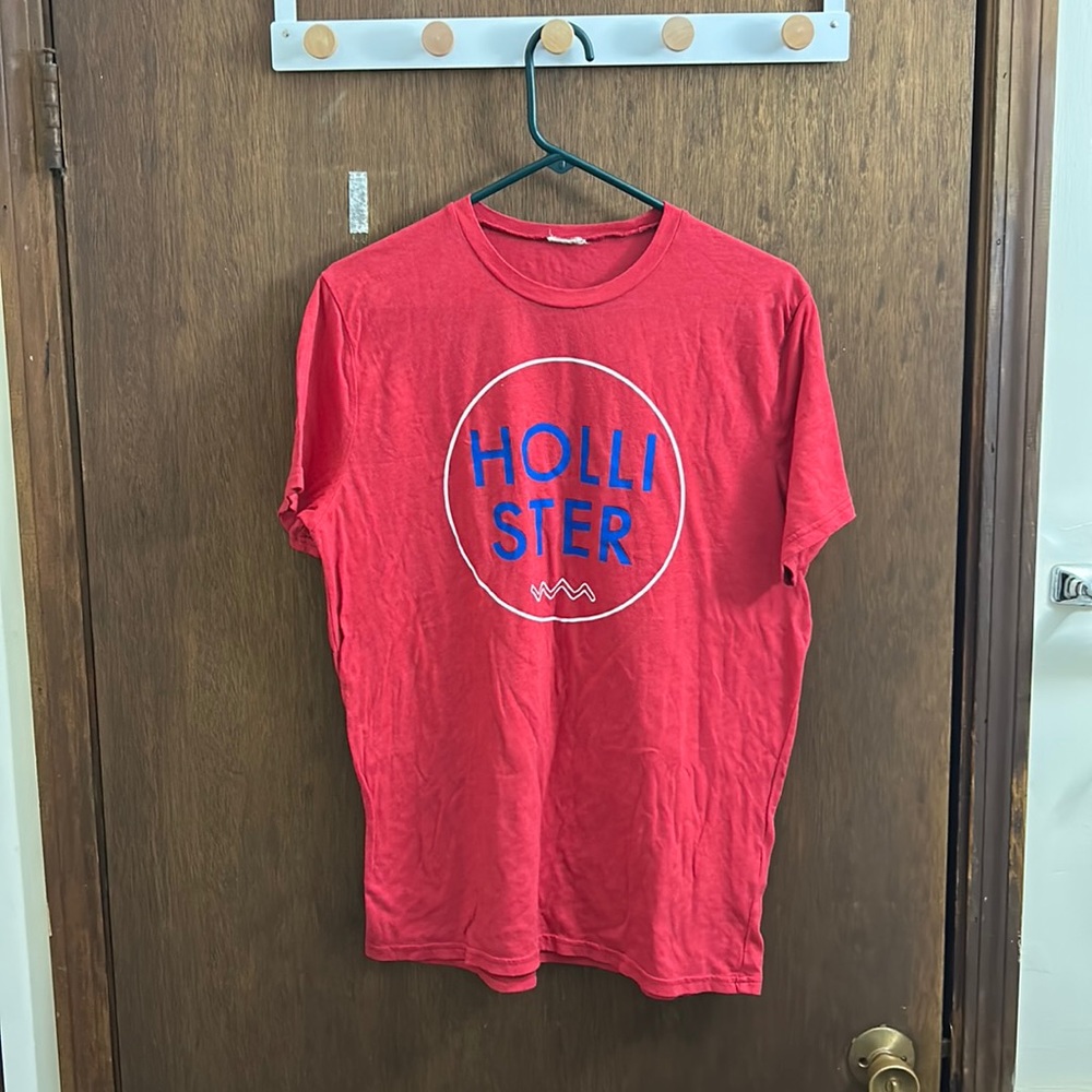 Hollister T-shirt